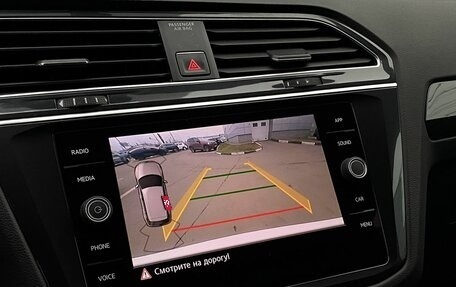 Volkswagen Tiguan II, 2018 год, 3 089 000 рублей, 17 фотография