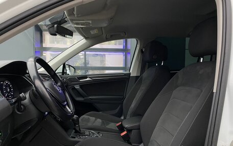 Volkswagen Tiguan II, 2018 год, 3 089 000 рублей, 20 фотография