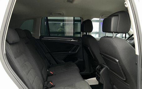 Volkswagen Tiguan II, 2018 год, 3 089 000 рублей, 22 фотография