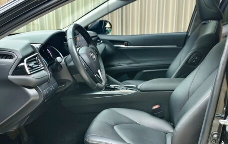 Toyota Camry, 2023 год, 9 фотография