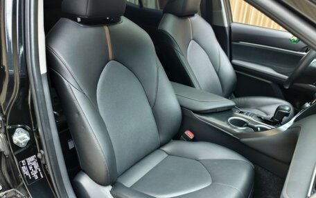 Toyota Camry, 2023 год, 11 фотография