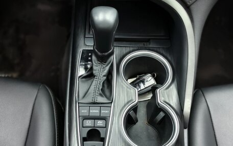 Toyota Camry, 2023 год, 25 фотография