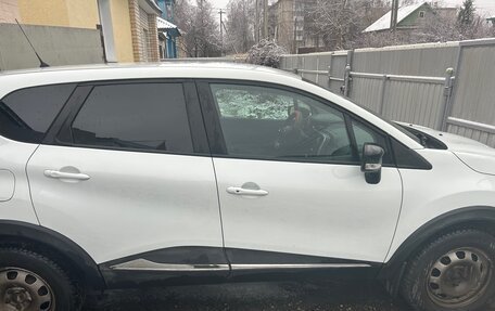 Renault Kaptur I рестайлинг, 2019 год, 1 500 000 рублей, 3 фотография