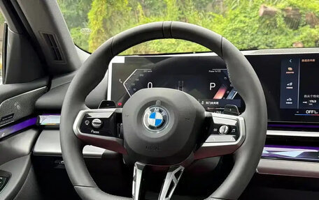 BMW 5 серия, 2025 год, 7 768 570 рублей, 9 фотография