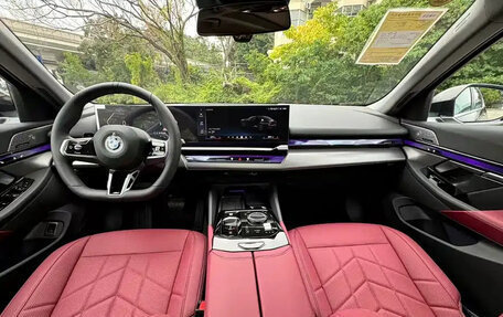 BMW 5 серия, 2025 год, 7 768 570 рублей, 8 фотография