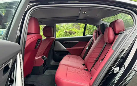 BMW 5 серия, 2025 год, 7 768 570 рублей, 11 фотография