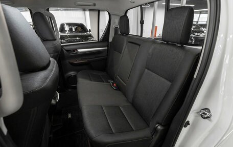 Toyota Hilux VIII, 2024 год, 7 400 000 рублей, 12 фотография