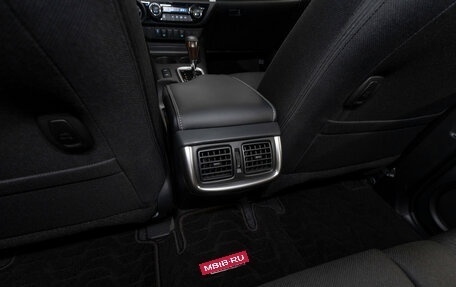 Toyota Hilux VIII, 2024 год, 7 400 000 рублей, 13 фотография