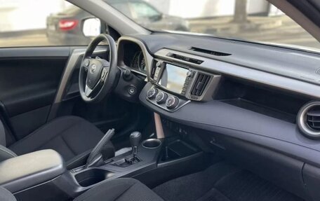 Toyota RAV4, 2015 год, 2 500 000 рублей, 5 фотография