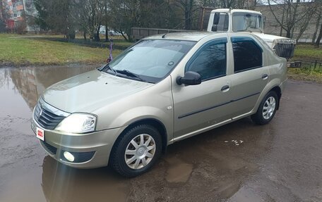 Renault Logan I, 2010 год, 390 000 рублей, 2 фотография