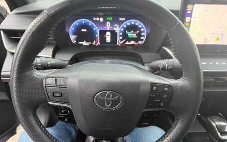 Toyota Camry, 2024 год, 3 990 000 рублей, 16 фотография