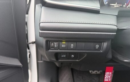 Toyota Camry, 2024 год, 3 990 000 рублей, 15 фотография