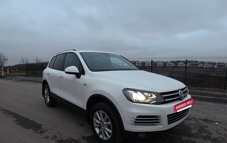 Volkswagen Touareg III, 2011 год, 2 450 000 рублей, 4 фотография