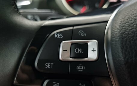 Volkswagen Tiguan II, 2019 год, 2 060 000 рублей, 13 фотография