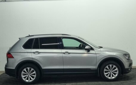 Volkswagen Tiguan II, 2019 год, 2 060 000 рублей, 5 фотография