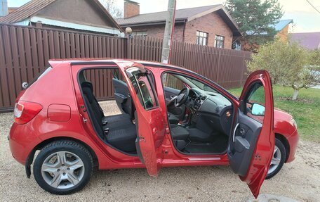 Renault Sandero II рестайлинг, 2014 год, 740 000 рублей, 12 фотография