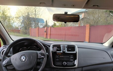 Renault Sandero II рестайлинг, 2014 год, 740 000 рублей, 21 фотография