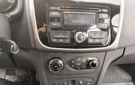 Renault Sandero II рестайлинг, 2014 год, 740 000 рублей, 23 фотография