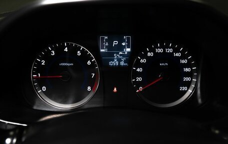 Hyundai Solaris II рестайлинг, 2016 год, 1 039 000 рублей, 10 фотография