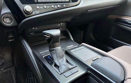 Lexus ES VII, 2020 год, 4 100 044 рублей, 10 фотография