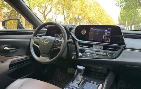 Lexus ES VII, 2020 год, 4 100 044 рублей, 11 фотография