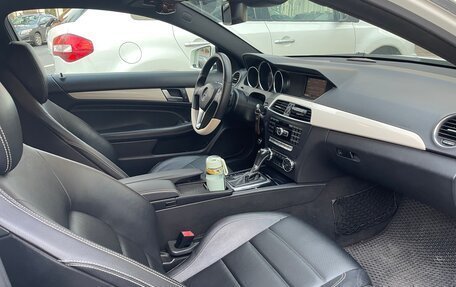 Mercedes-Benz C-Класс, 2012 год, 1 100 000 рублей, 13 фотография