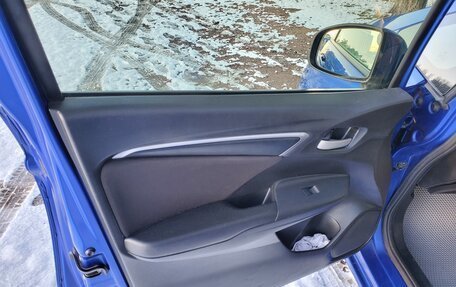 Honda Fit III, 2017 год, 1 100 000 рублей, 21 фотография