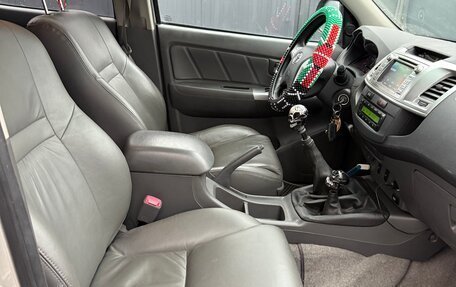 Toyota Hilux VII, 2013 год, 1 950 000 рублей, 5 фотография