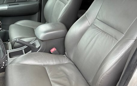 Toyota Hilux VII, 2013 год, 1 950 000 рублей, 21 фотография