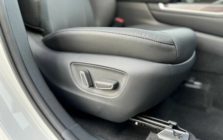 Toyota Highlander, 2025 год, 6 190 000 рублей, 26 фотография