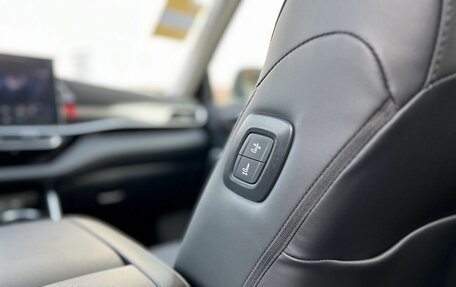 Toyota Highlander, 2025 год, 6 190 000 рублей, 22 фотография