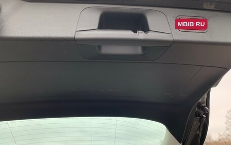 Mercedes-Benz GLC, 2018 год, 3 290 000 рублей, 25 фотография