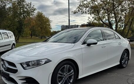 Mercedes-Benz A-Класс, 2022 год, 2 280 000 рублей, 5 фотография