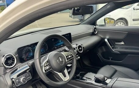 Mercedes-Benz A-Класс, 2022 год, 2 280 000 рублей, 6 фотография