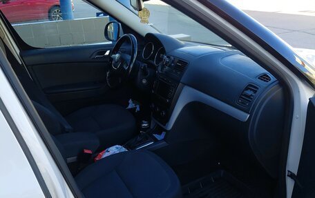 Skoda Yeti I рестайлинг, 2012 год, 845 000 рублей, 3 фотография