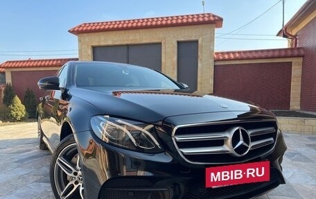 Mercedes-Benz E-Класс, 2019 год, 3 990 000 рублей, 12 фотография