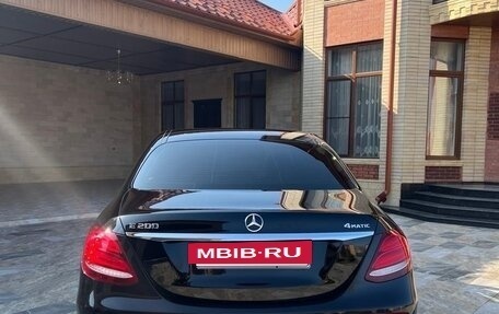 Mercedes-Benz E-Класс, 2019 год, 3 990 000 рублей, 6 фотография