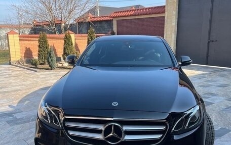 Mercedes-Benz E-Класс, 2019 год, 3 990 000 рублей, 3 фотография