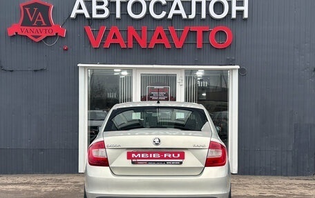 Skoda Rapid I, 2014 год, 990 000 рублей, 7 фотография