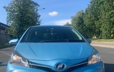 Toyota Vitz, 2015 год, 800 000 рублей, 1 фотография