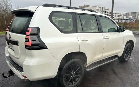 Toyota Land Cruiser Prado 150 рестайлинг 2, 2021 год, 5 250 000 рублей, 4 фотография