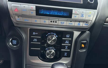 Toyota Land Cruiser Prado 150 рестайлинг 2, 2021 год, 5 250 000 рублей, 9 фотография