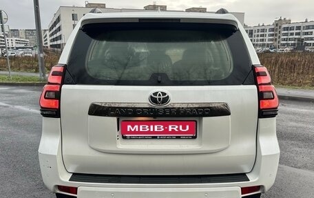 Toyota Land Cruiser Prado 150 рестайлинг 2, 2021 год, 5 250 000 рублей, 5 фотография