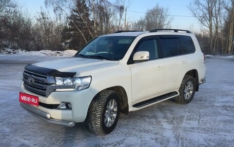 Toyota Land Cruiser 200, 2015 год, 5 250 000 рублей, 2 фотография
