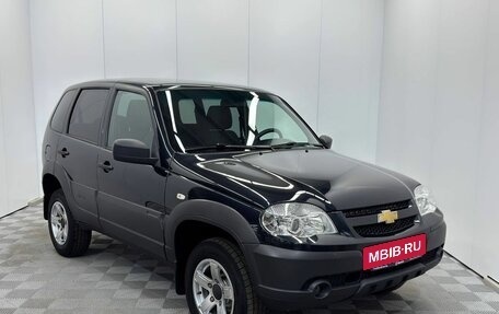 Chevrolet Niva I рестайлинг, 2019 год, 817 000 рублей, 3 фотография
