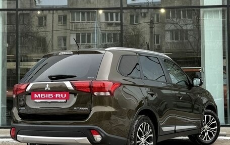 Mitsubishi Outlander III рестайлинг 3, 2015 год, 1 750 000 рублей, 5 фотография