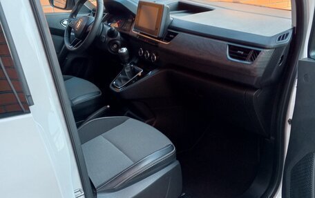 Renault Kangoo, 2021 год, 2 300 000 рублей, 15 фотография