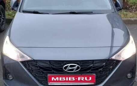 Hyundai Solaris II рестайлинг, 2022 год, 1 600 000 рублей, 1 фотография