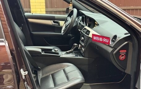 Mercedes-Benz C-Класс, 2012 год, 1 100 000 рублей, 6 фотография