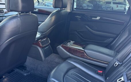 Audi A8, 2013 год, 1 420 000 рублей, 17 фотография